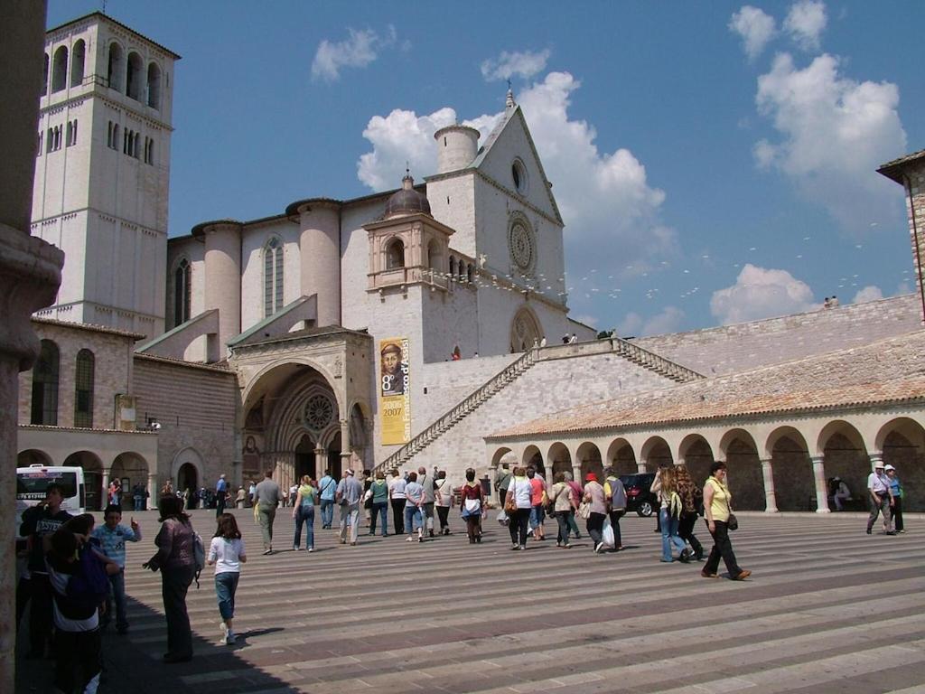 Belvilla By Oyo Valle Di Assisi Bilo Tordandrea ภายนอก รูปภาพ